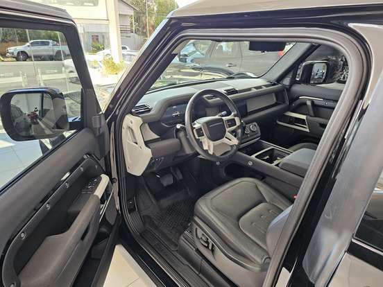 LAND ROVER-DEFENDER-2021