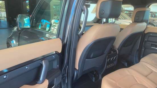 LAND ROVER-DEFENDER-2026