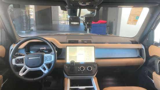 LAND ROVER-DEFENDER-2026