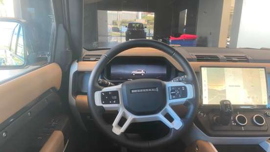 LAND ROVER-DEFENDER-2026