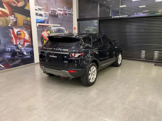LAND ROVER-RANGE ROVER EVOQUE-2.0 PURE 4WD 16V GASOLINA 4P AUTOMÁTICO LAND ROVER-RANGE ROVER EVOQUE-2011