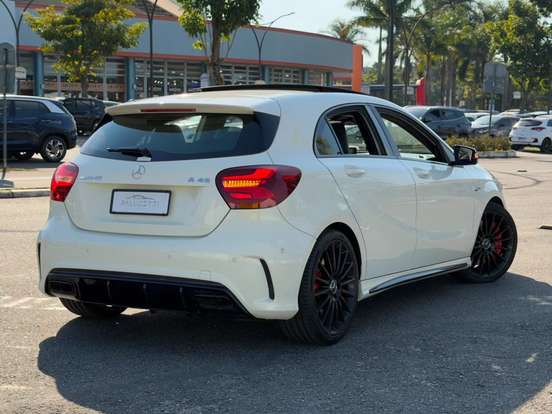 MERCEDES-BENZ-A 45 AMG-2.0 16V TURBO GASOLINA 4P AUTOMATIZADO MERCEDES-BENZ-A 45 AMG-2017