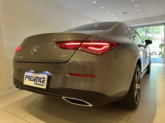 MERCEDES-BENZ-CLA 250-2.0 CGI GASOLINA 7G-DCT MERCEDES-BENZ-CLA 250-2022