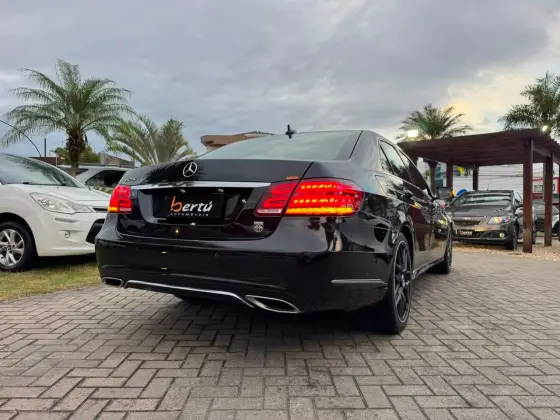 MERCEDES-BENZ E 250 2.0 AVANTGARDE 16V TURBO GASOLINA 4P AUTOMÁTICO MERCEDES-BENZ E 250 2.0 AVANTGARDE 16V TURBO GASOLINA 4P AUTOMÁTICO