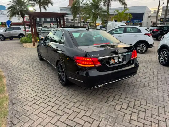 MERCEDES-BENZ-E 250-2.0 AVANTGARDE 16V TURBO GASOLINA 4P AUTOMÁTICO MERCEDES-BENZ-E 250-2014