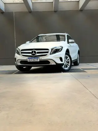 MERCEDES-BENZ GLA 200 1.6 CGI ADVANCE 16V TURBO FLEX 4P AUTOMÁTICO MERCEDES-BENZ GLA 200 1.6 CGI ADVANCE 16V TURBO FLEX 4P AUTOMÁTICO