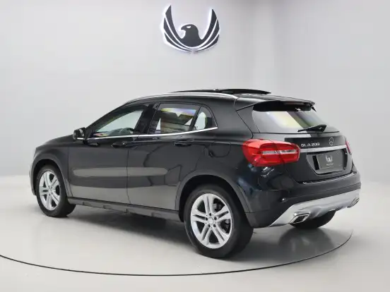 MERCEDES-BENZ-GLA 200-1.6 CGI ENDURO 16V TURBO FLEX 4P AUTOMÁTICO MERCEDES-BENZ-GLA 200-2015