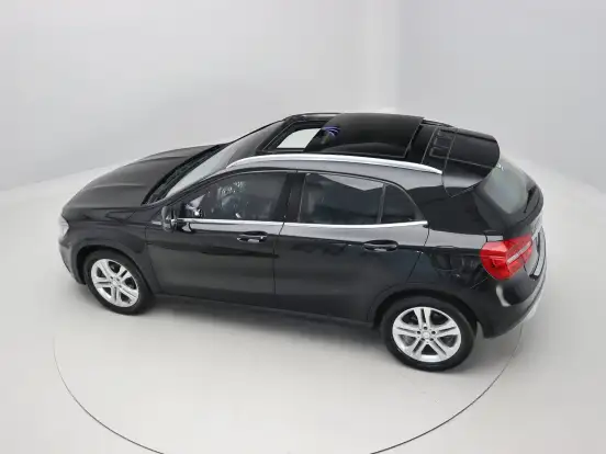 MERCEDES-BENZ-GLA 200-1.6 CGI ENDURO 16V TURBO FLEX 4P AUTOMÁTICO MERCEDES-BENZ-GLA 200-2015