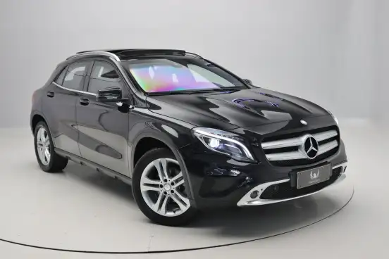 MERCEDES-BENZ-GLA 200-2015
