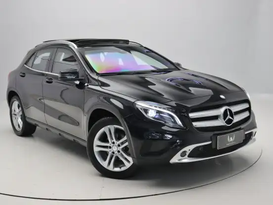 MERCEDES-BENZ-GLA 200-1.6 CGI ENDURO 16V TURBO FLEX 4P AUTOMÁTICO MERCEDES-BENZ-GLA 200-2015