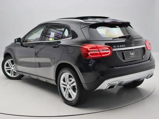MERCEDES-BENZ-GLA 200-1.6 CGI ENDURO 16V TURBO FLEX 4P AUTOMÁTICO MERCEDES-BENZ-GLA 200-2015