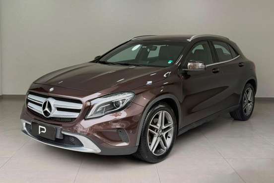MERCEDES-BENZ-GLA 200-2014