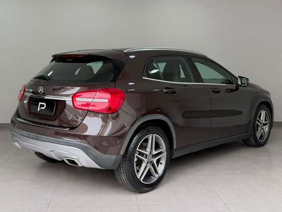 MERCEDES-BENZ-GLA 200-1.6 CGI ADVANCE 16V TURBO FLEX 4P AUTOMÁTICO MERCEDES-BENZ-GLA 200-2014