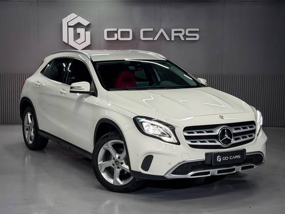 MERCEDES-BENZ GLA 200 1.6 CGI FLEX ADVANCE 7G-DCT