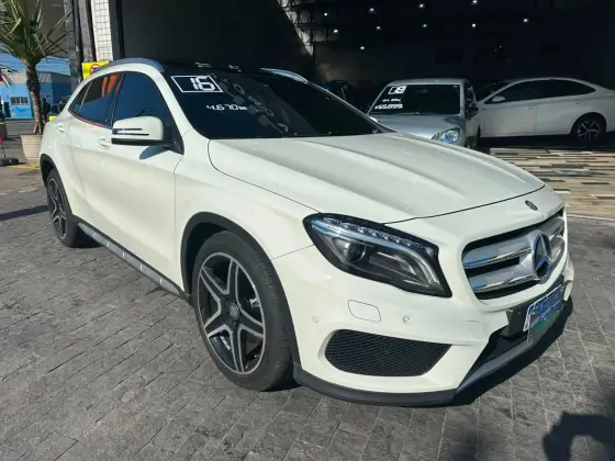 MERCEDES-BENZ GLA 250 2.0 16V TURBO GASOLINA SPORT 4P AUTOMÁTICO MERCEDES-BENZ GLA 250 2.0 16V TURBO GASOLINA SPORT 4P AUTOMÁTICO