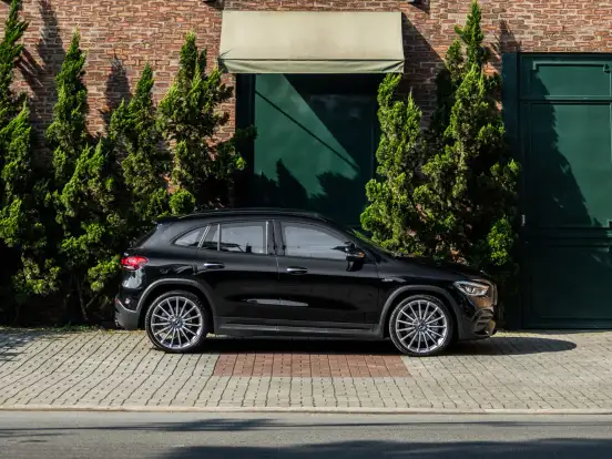 MERCEDES-BENZ-GLA 35 AMG-2.0 CGI GASOLINA 4MATIC SPEEDSHIFT MERCEDES-BENZ-GLA 35 AMG-2022