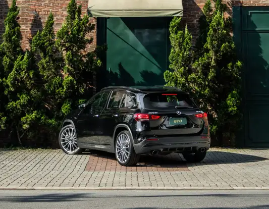 MERCEDES-BENZ-GLA 35 AMG-2022