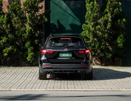 MERCEDES-BENZ-GLA 35 AMG-2022