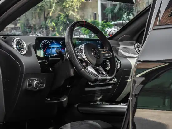 MERCEDES-BENZ-GLA 35 AMG-2.0 CGI GASOLINA 4MATIC SPEEDSHIFT MERCEDES-BENZ-GLA 35 AMG-2022