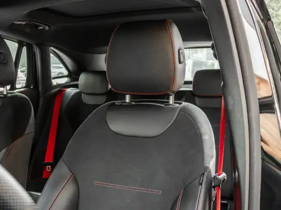MERCEDES-BENZ-GLA 35 AMG-2.0 CGI GASOLINA 4MATIC SPEEDSHIFT MERCEDES-BENZ-GLA 35 AMG-2022
