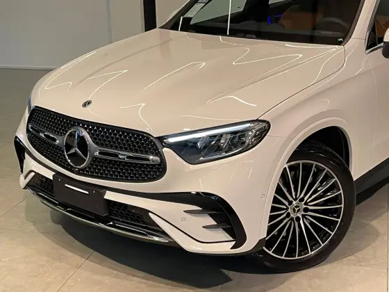 MERCEDES-BENZ GLC 300 2.0 MHEV AMG LINE COUPÉ 4MATIC 9G-TRONIC MERCEDES-BENZ GLC 300 2.0 MHEV AMG LINE COUPÉ 4MATIC 9G-TRONIC