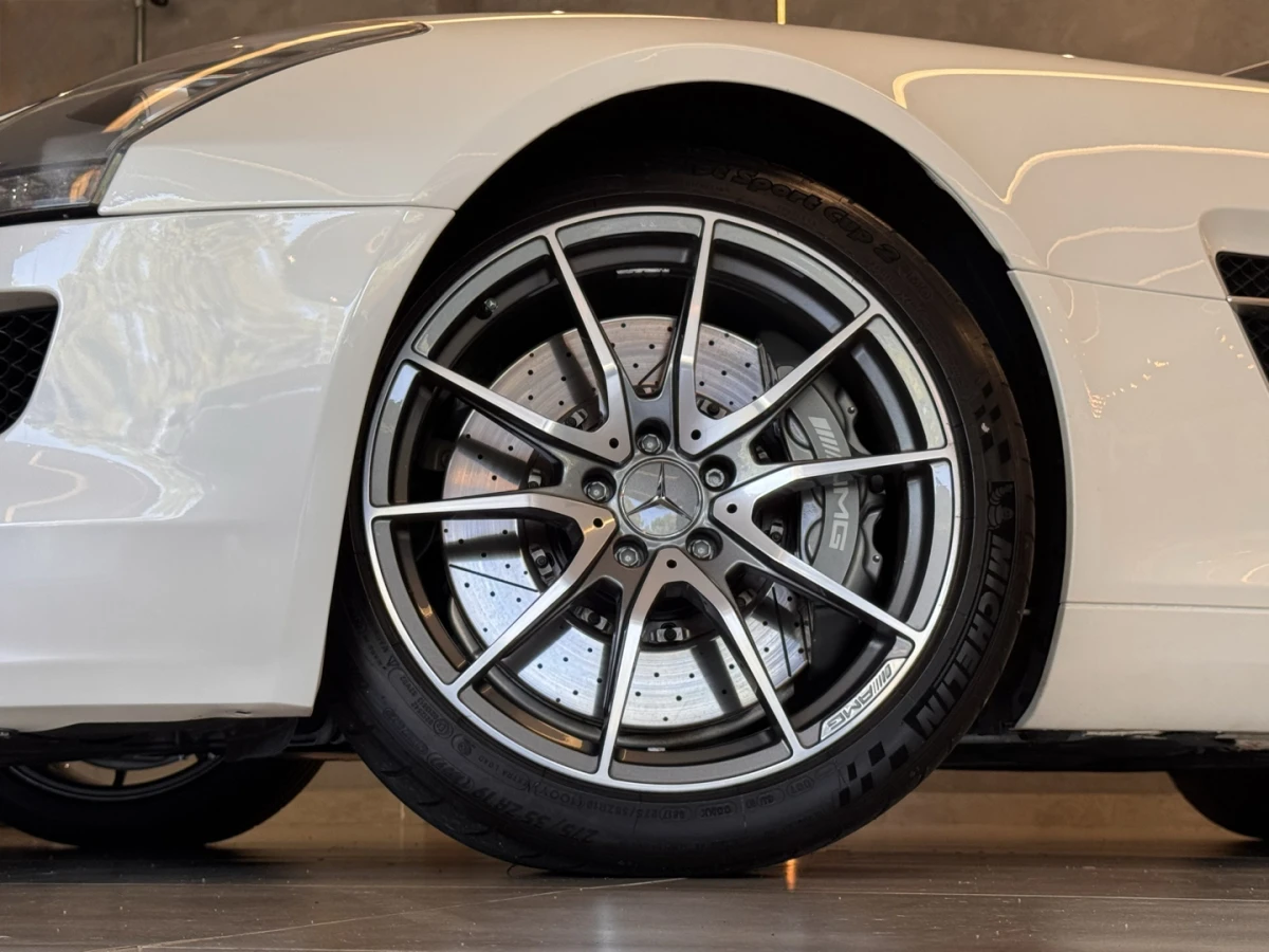 Mercedes-benz SLS AMG — foto 9