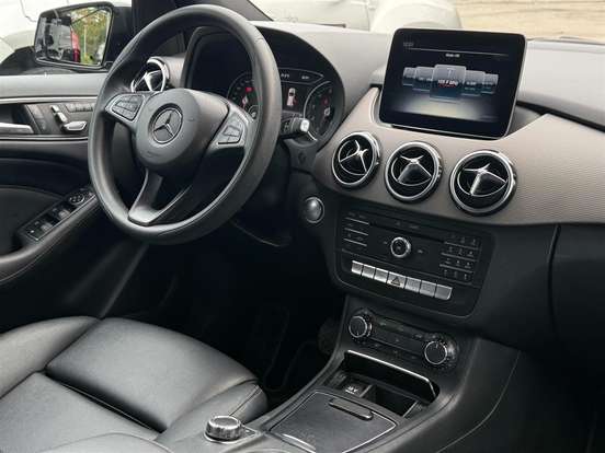 MERCEDES-BENZ-B 200-2017