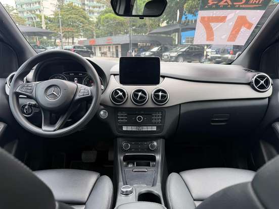 MERCEDES-BENZ-B 200-2017