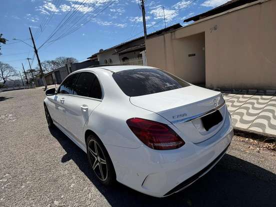 MERCEDES-BENZ-C 250-2.0 CGI SPORT TURBO 16V GASOLINA 4P AUTOMÁTICO MERCEDES-BENZ-C 250-2014