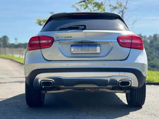 MERCEDES-BENZ-GLA 200-1.6 CGI ENDURO 16V TURBO FLEX 4P AUTOMÁTICO MERCEDES-BENZ-GLA 200-2016