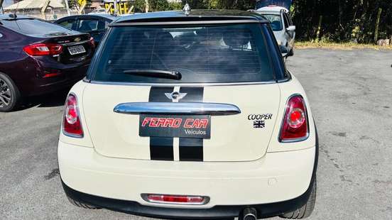 MINI-COOPER-2010
