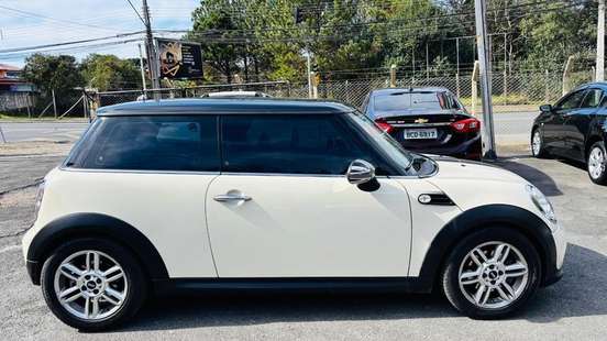 MINI-COOPER-2010