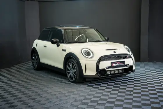MINI COOPER 2.0 16V TWINPOWER GASOLINA S EXCLUSIVE 2P STEPTRONIC MINI COOPER 2.0 16V TWINPOWER GASOLINA S EXCLUSIVE 2P STEPTRONIC