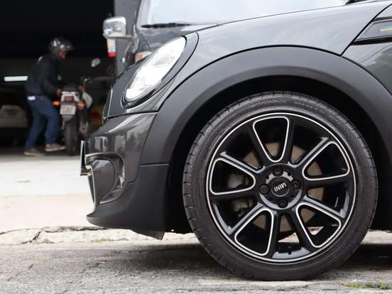 MINI-COOPER-1.6 S BAYSWATER 16V 2P GASOLINA AUTOMÁTICO MINI-COOPER-2013