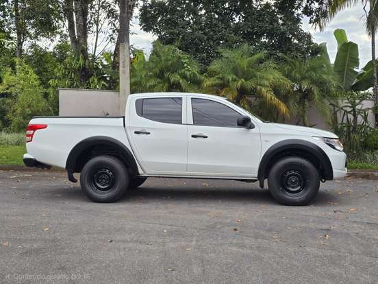 MITSUBISHI-L200 TRITON-2.4 16V TURBO DIESEL GL CD 4X4 MANUAL MITSUBISHI-L200 TRITON-2022