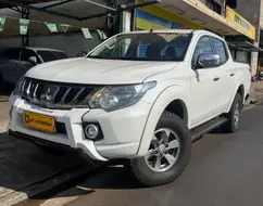 MITSUBISHI L200 TRITON 2.4 16V TURBO DIESEL SPORT HPE CD 4P 4X4 AUTOMÁTICO MITSUBISHI L200 TRITON 2.4 16V TURBO DIESEL SPORT HPE CD 4P 4X4 AUTOMÁTICO