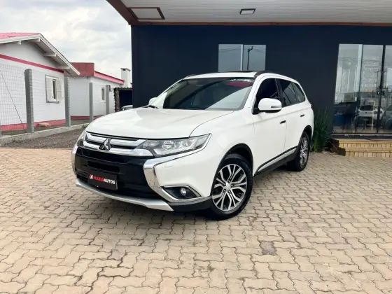 MITSUBISHI OUTLANDER 2.2 4X4 16V DIESEL 4P AUTOMÁTICO MITSUBISHI OUTLANDER 2.2 4X4 16V DIESEL 4P AUTOMÁTICO