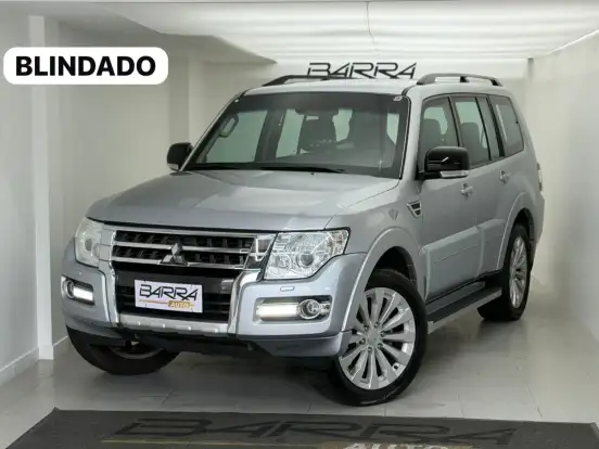 MITSUBISHI-PAJERO-3.2 HPE 4X4 7 LUGARES 16V TURBO INTERCOOLER DIESEL 4P AUTOMÁTICO MITSUBISHI-PAJERO-2015