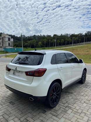 MITSUBISHI-ASX-2016