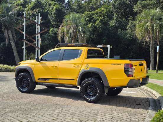 MITSUBISHI-L200 TRITON-2.4 16V TURBO DIESEL SPORT SAVANA CD 4P 4X4 AUTOMÁTICO MITSUBISHI-L200 TRITON-2024