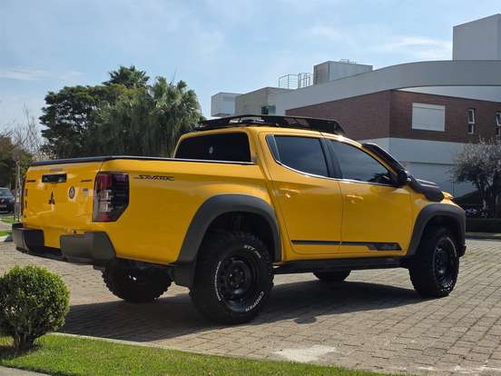 MITSUBISHI-L200 TRITON-2.4 16V TURBO DIESEL SPORT SAVANA CD 4P 4X4 AUTOMÁTICO MITSUBISHI-L200 TRITON-2024