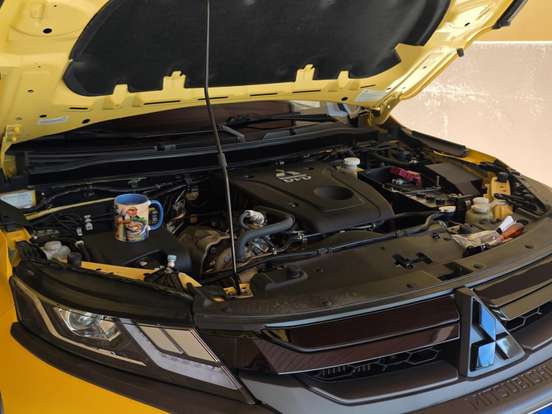 MITSUBISHI-L200 TRITON-2.4 16V TURBO DIESEL SPORT SAVANA CD 4P 4X4 AUTOMÁTICO MITSUBISHI-L200 TRITON-2024