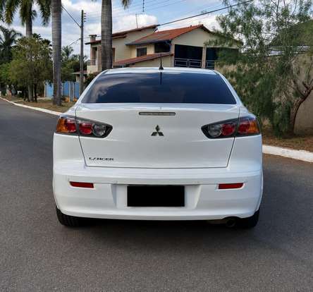 MITSUBISHI-LANCER-2014