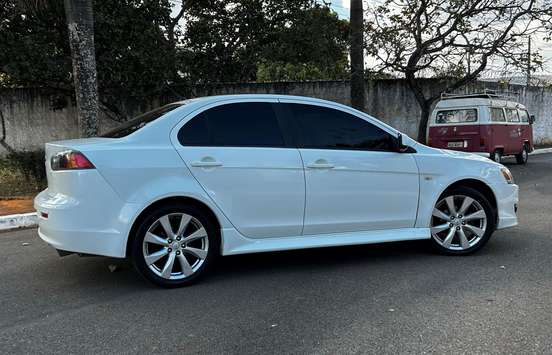 MITSUBISHI-LANCER-2014