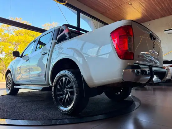NISSAN-FRONTIER-2022