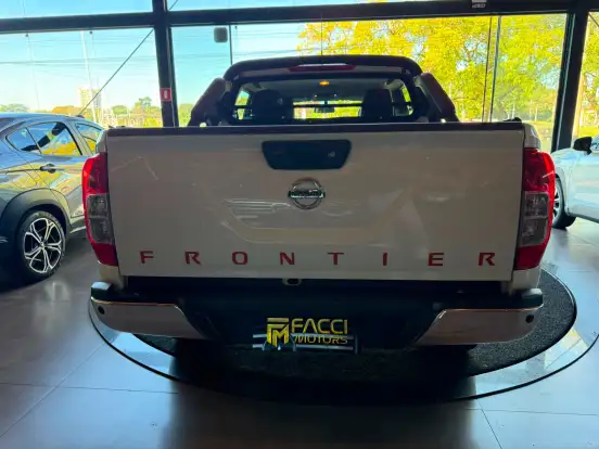 NISSAN-FRONTIER-2.3 16V TURBO DIESEL X-GEAR EDITION CD 4X4 AUTOMÁTICO NISSAN-FRONTIER-2022