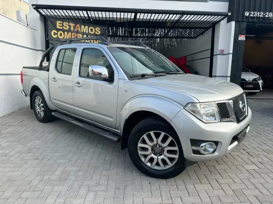 NISSAN FRONTIER 2.5 SL 4X4 CD TURBO ELETRONIC DIESEL 4P AUTOMÁTICO NISSAN FRONTIER 2.5 SL 4X4 CD TURBO ELETRONIC DIESEL 4P AUTOMÁTICO