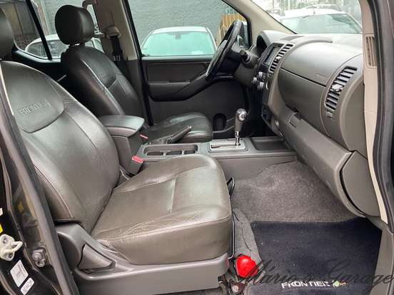 NISSAN-FRONTIER-2012