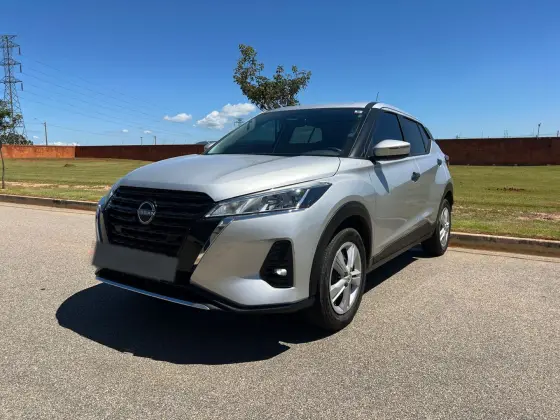 NISSAN KICKS 1.6 16V FLEXSTART ACTIVE XTRONIC NISSAN KICKS 1.6 16V FLEXSTART ACTIVE XTRONIC