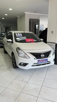 NISSAN VERSA 1.6 16V FLEXSTART UNIQUE 4P XTRONIC NISSAN VERSA 1.6 16V FLEXSTART UNIQUE 4P XTRONIC
